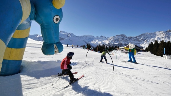 Skiing fun snow colors Switzerland titlis