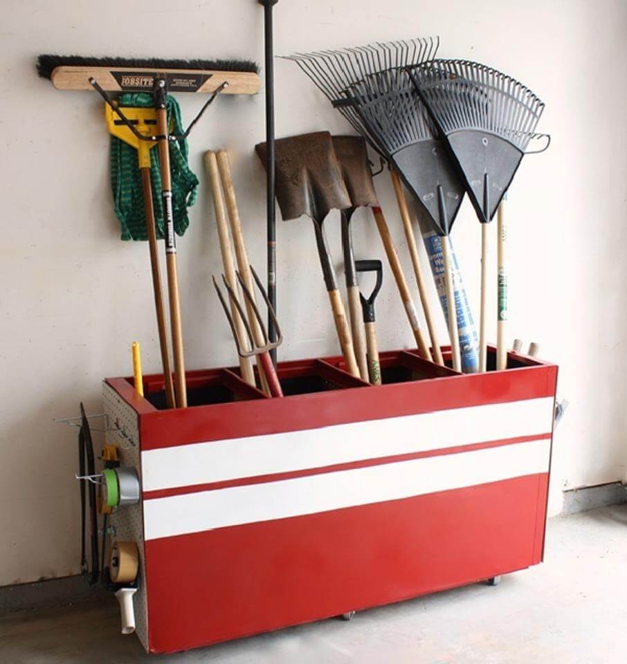 18 DIY Garage Storage for Mobile Tool Tote