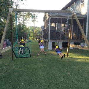 25 Free Standing AFrame Swing Set with Net Seating