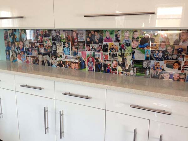 22 Modern Photo Display Design on DIY Kitchen Backsplash