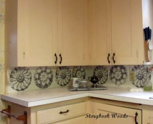 11 Placemat made Designs for DIY Kitchen Backsplash