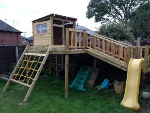 38 Rustic Playhouse Fort from Reclaimed Wood