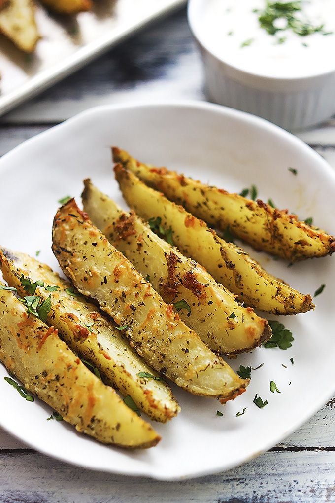 Simple Backed Potato Wedges with Garlic Parmesan