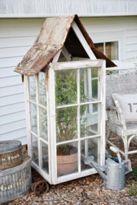 5 DIY Recycling Greenhouse Project from Old Glass Windows