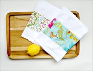 27 Easy and Classy Tea Towels with Pretty Fabric Designs on the Middle with Secured Sewing Patterns