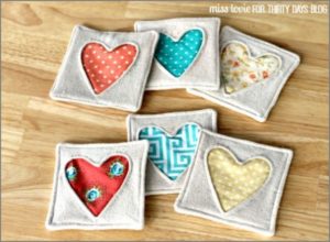 29 Plain but Attractive Fabric Heart Coaster for Dining Table on Classy Felt Base