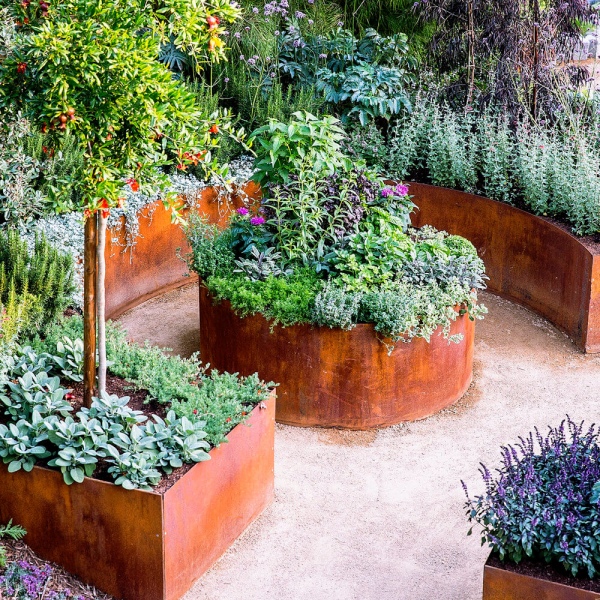 24 Super Sturdy Bronze Raised Garden Edge Design with Patina Effect