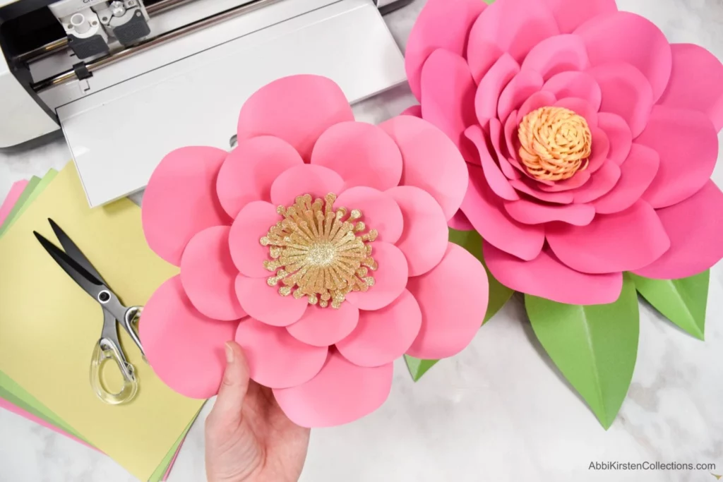 1 Beautiful Giant Flowers Paper Design Ideas