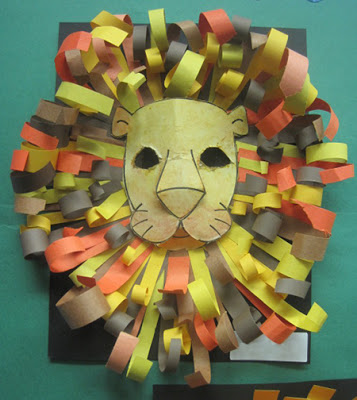 Wonderful Construction Paper Craft: DIY Lion HEad