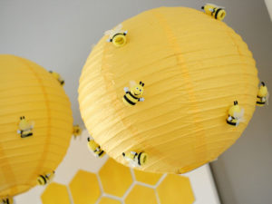 DIY Honey Comb Color Paper Lantern with Buzzing Bees