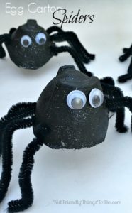 Super Scary Halloween Craft: Egg Carton Spiders