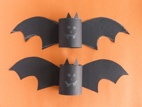 DIY Flying Bats Paper Craft