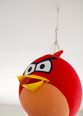 DIY Angry Birds piñata with Paper Mache – Angry Birds Birthday Party