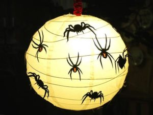 DIY Spidy Paper Lanterns for Halloween