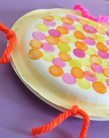 Simple Paper Plate Craft: DIY Tabourines