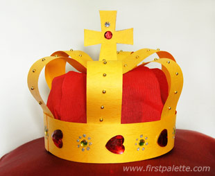Classy Medieval Crown: A Construction Paper Craft