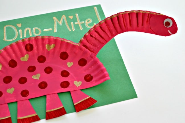 Super SImple Paper Plate Dinosaurous Craft