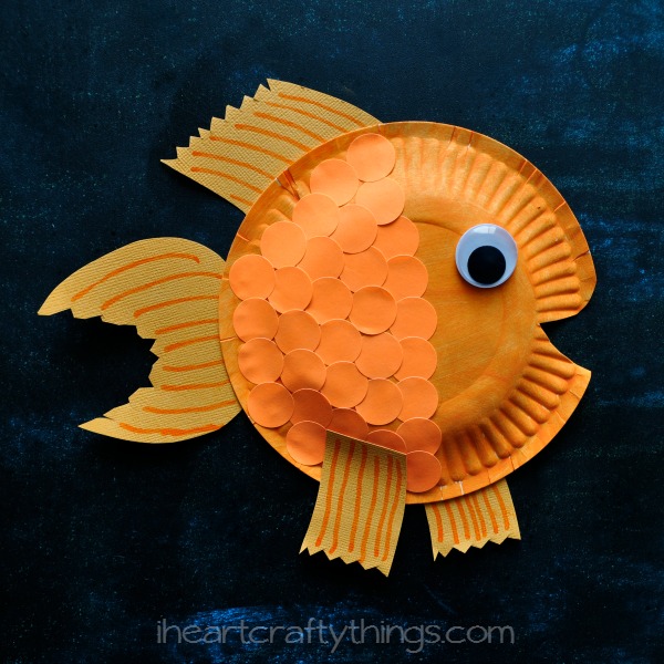 DIY Fish Craft: Paper Plate Flounder
