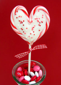 Valentine’s Day heart peppermint candy pops | Chickabug