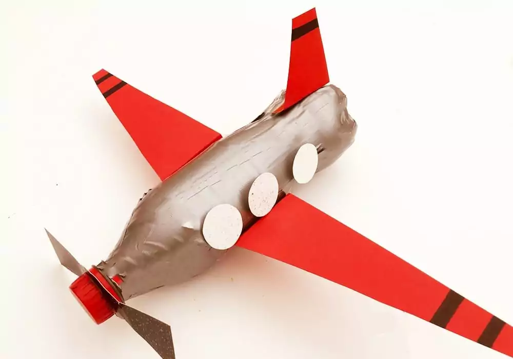 11 DIY plastic bottle airplane craft for school arts and crafts