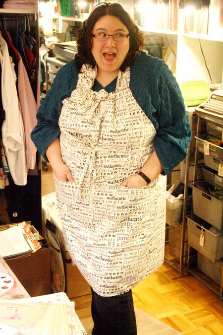 DIY Balzer Design: Contemporary Apron Tutorial with Trendy Letter Pattern