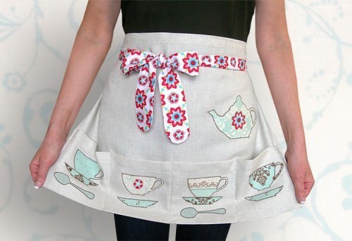 DIY Tea-Time Apron with Colorful Teapot Appliques On Several Front Pockets