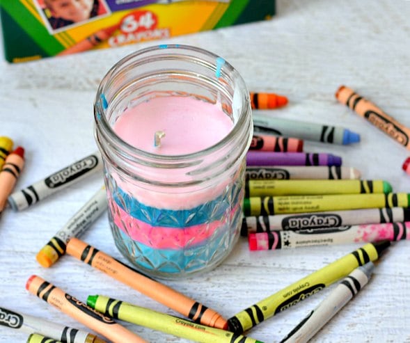 DIY Crayon Candles with Nice Color Layers