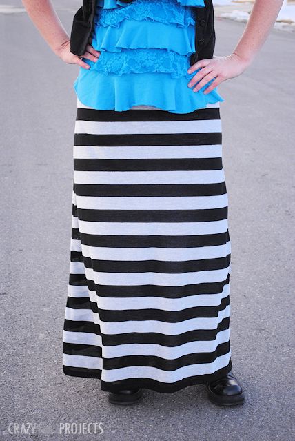 Easy Maxi Skirt Tutorial in Free Pattern with Stretchy Knit Fabric in Trendy Black & White  ...