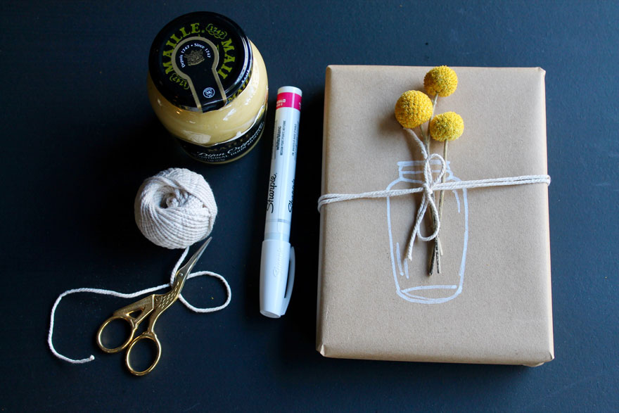 DIY Gift Wrap Idea for Mother’s Day with Kraft Paper and Plain Twine