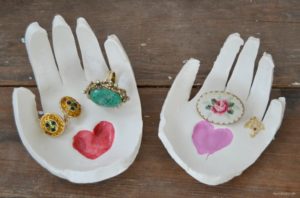 Hand Shaped Plaster DIY Jewelry Holder from Stick Spray