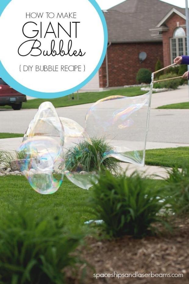 Tutorial of Giant Bubble Recipe as an Easy Summer Craft