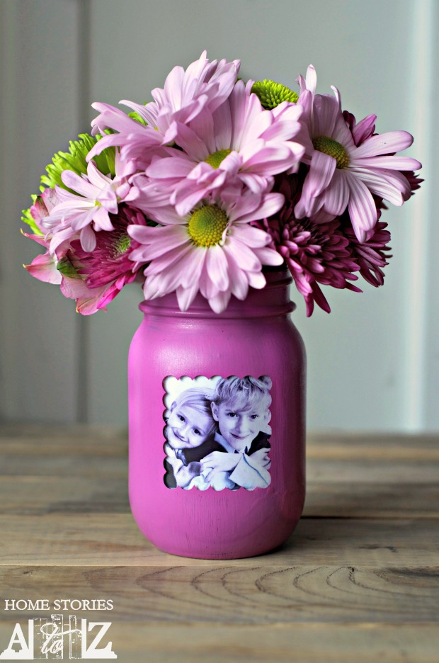 DIY Mason Jar Picture Frame Vase Craft for a Memorable Mother’s Day