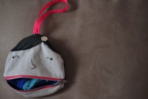 MS Lipsie ‘The Pocket Girl’ Pouch– DIY Sewing Projects in A Girl Face Shape
