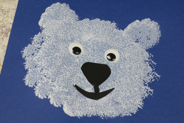 Pom-Pom Print Polar Bear Face: DIY Preschooler Craft Idea