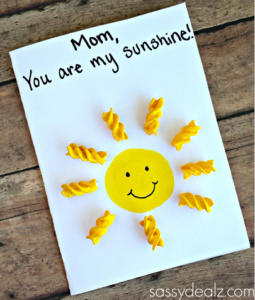 Cute Mother’s Day Card with ‘You Are My Sunshine’ Tag and Pasta-Made Rays