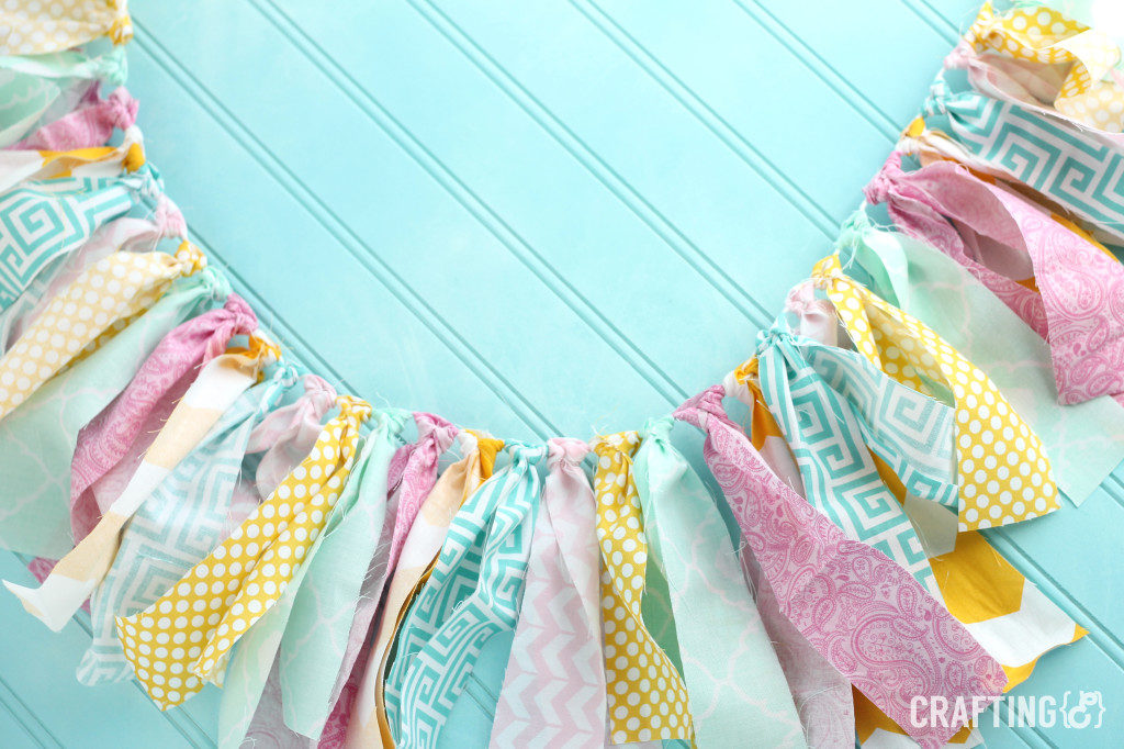 Spring Fabric Strip Bunting: DIY Fabric Scrap Craft for Home Decorations