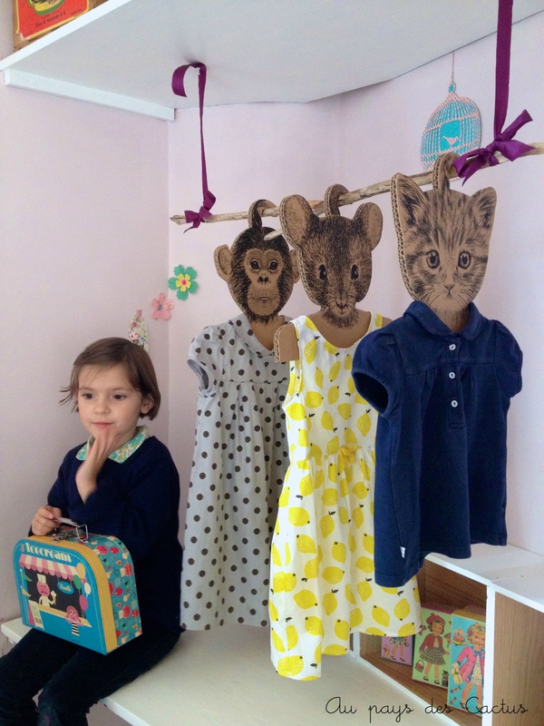 Ultra Strong DIY Cardboard Hangers with Animal-Head Display - Truly Hand  Picked