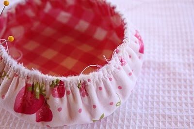 Tutorial of Gathered Round Basket Out of Pretty Fabric Scrap with Strawberry Prints