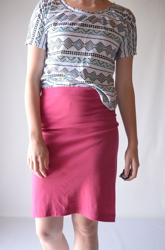 Single Seam Nit Pencil Skirt in Knee-Length Free Pattern with Stretchable Waistband