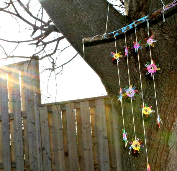 Catchy DIY Wind Spinner with Colorful Paper Clips