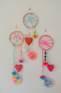 DIY Dream Catcher with Yarn Decoration and Cute Embelsihments: DIY Summer Craft Idea for Toddlers
