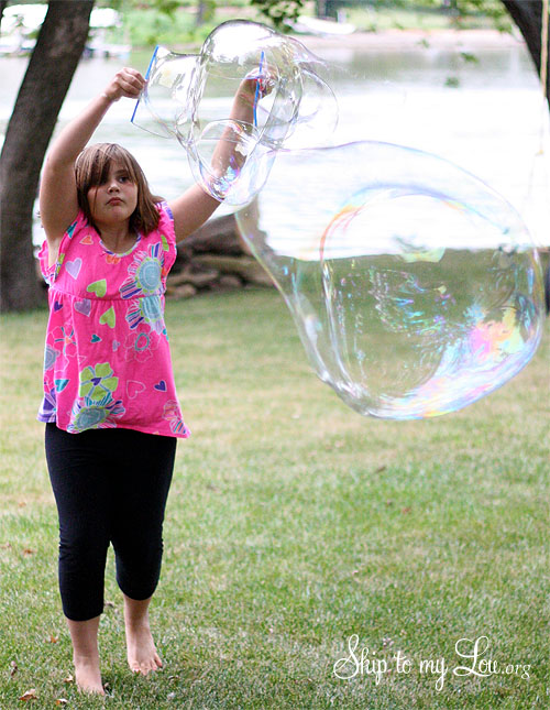 Totally Unique Giant Bubble Recipe: A Brilliant Outdoor Activity Idea for Summertime