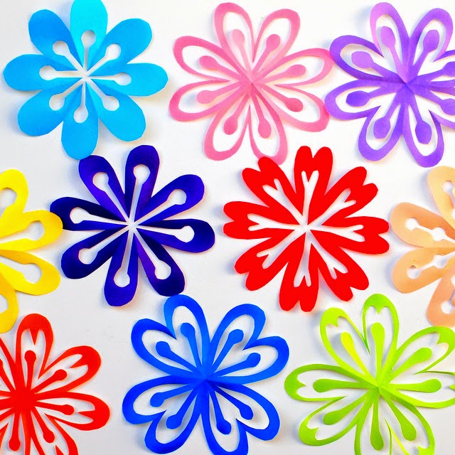 Quick & Easy Tutorial of How to Make Colorful Kirigami Flowers By Pink Stripey Socks