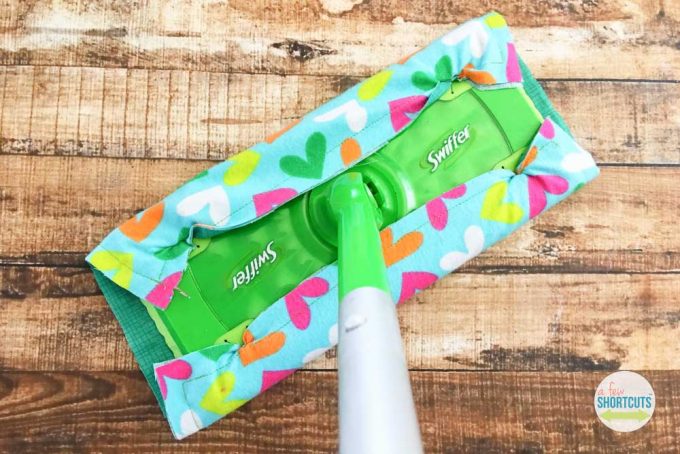 Reusable Swiffer Refills: A Recycling Project with Cotton Fabric Scraps
