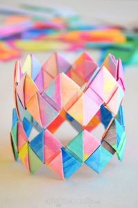 Easy Folded Paper Bracelet from Colorful paper Scarps: Wonderful DIY Summer Craft Idea for Toddlers
