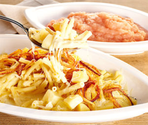 Älplermagronen Swiss Foods: Goes Great with stewed apple, bacon and fried onions