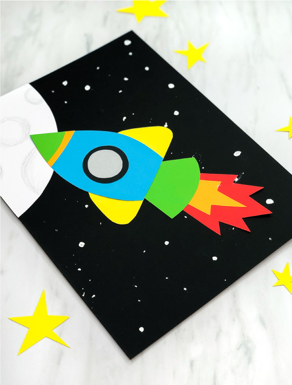 Easy Fun Rocket Craft For Kids: Construction Paper space activities for kids