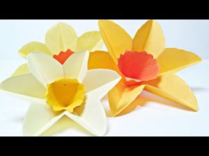 Daffodils Paper Flower Crafts for wall decoration arts and crafts paper flowers easy for kids