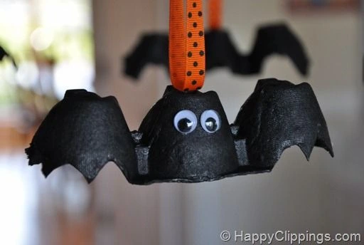 Halloween Egg Carton Bats
